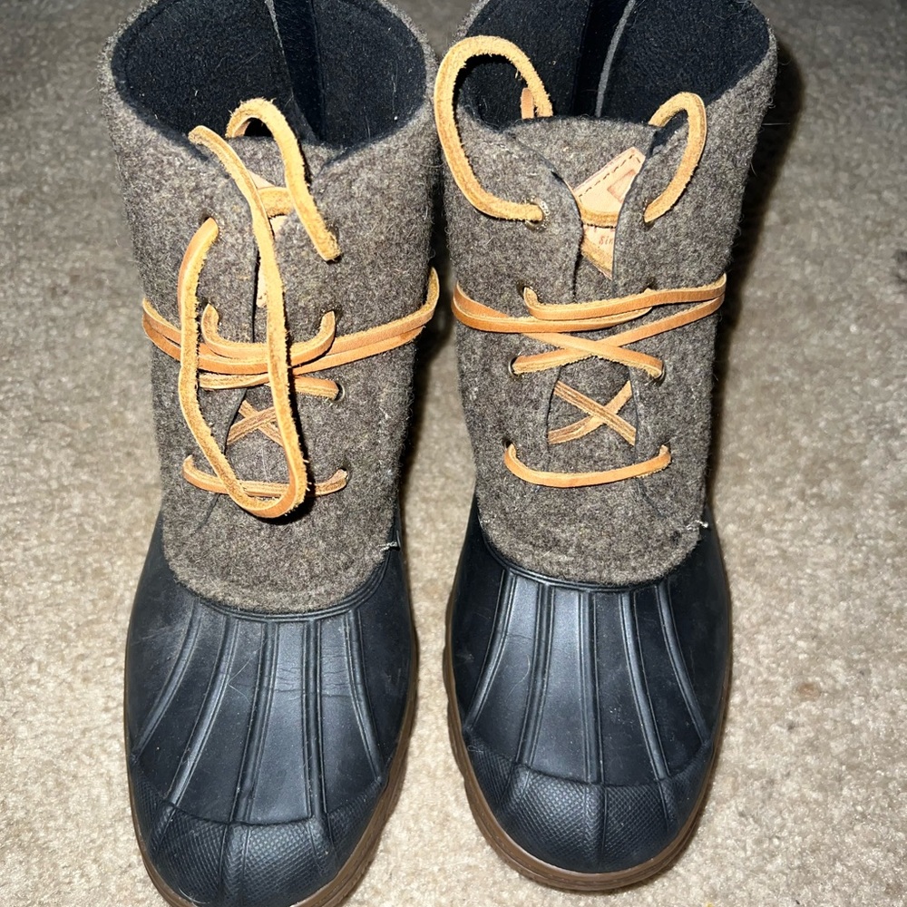 Sperry boots